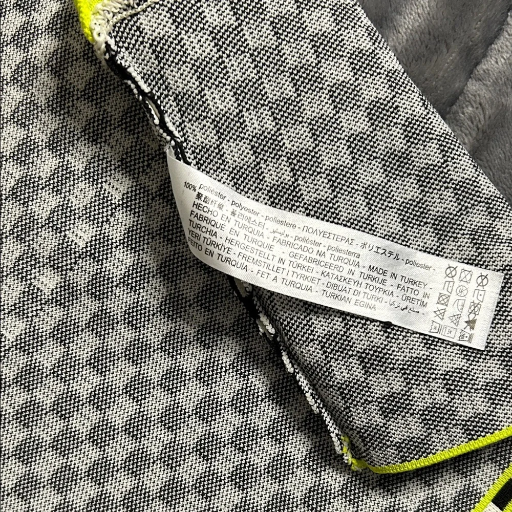 Zara Black and White Checkered Top with Neon Accents - Picture 7 of 8